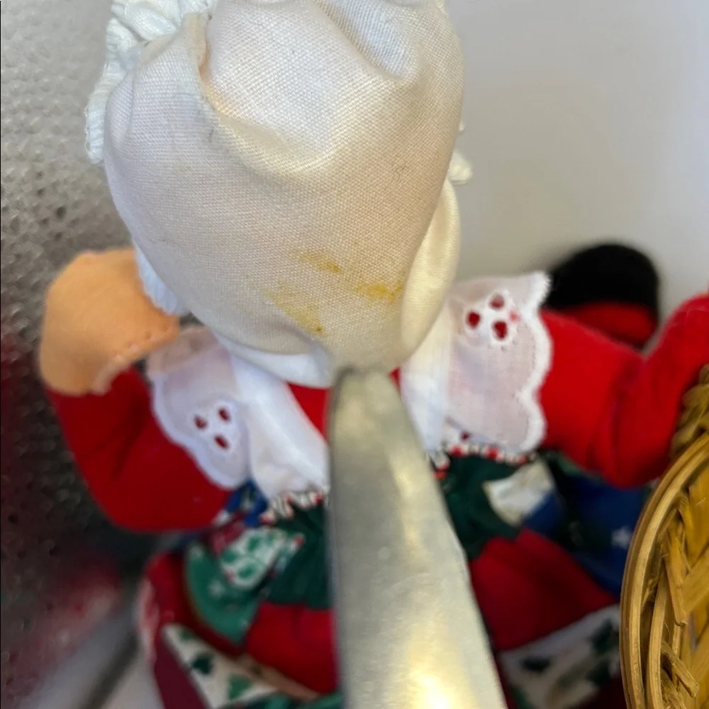 Annalee charming santa